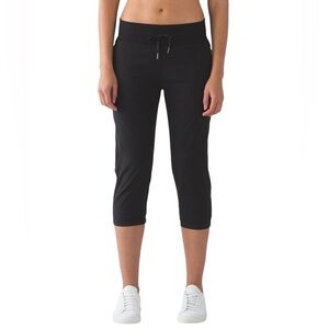 Lululemon Dance Studio Crop II Pants Size 2 Black